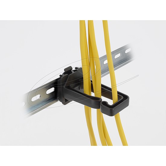 Delock Kábeltartó 70 x 24 mm méretű DIN sínhez kapcsoláshoz felszerelő lemezzel fekete