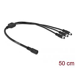 Delock DC kábel elosztó 5,5 x 2,1 mm 1 x anya - 3 x apa (83021)
