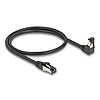 Delock RJ45 hálózati kábel Cat.8.1 S/FTP 90 fokban lefelé hajló / egyenes 0,5 m fekete