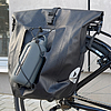 Wozinsky vízálló kerékpártáska csomagtartó táska 25l fekete (WBB24BK)